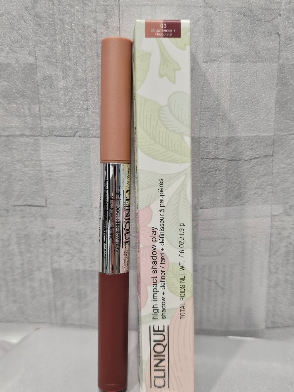 03 Strawberries+Chocolate Clinique High Impact Shadow Play Shadow + Definer